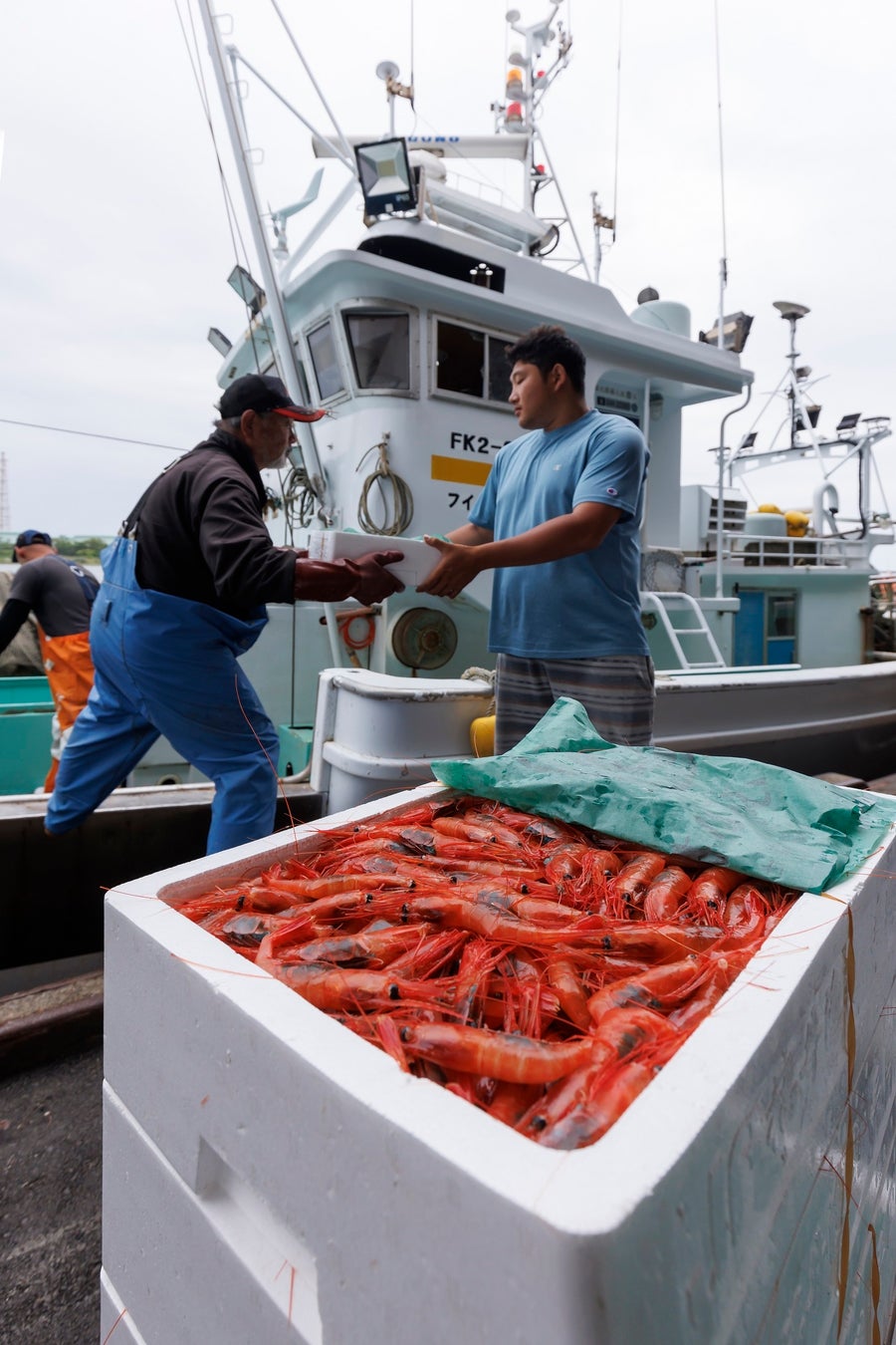 【廻転レーン焼肉いっとう】4/29（火・祝）～5/6(火・祝）GWスペシャル企画3本立て！「六大名物6品セットをGW特別価格で！」「お得！新キッズメニュー登場」「新メニュー！コク旨壺漬けシリーズ3品」