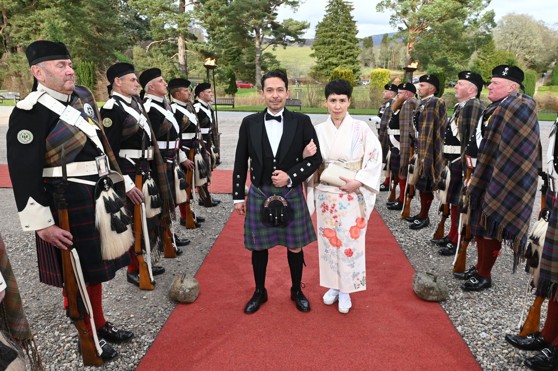 食べ応え抜群で体にも嬉しい毎日のご褒美サンド「高リコピントマトとチキンチーズサンド」5月14~20日の7日間限定で販売