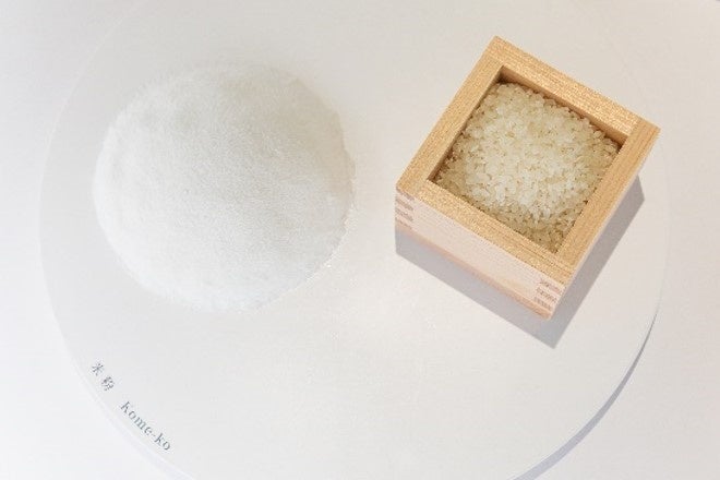 “フルーツでスマイルを。”のDole ファミリーマートとの共同企画・「ファミマル」の高地栽培バナナが、Doleロゴデザインパッケージに変更!