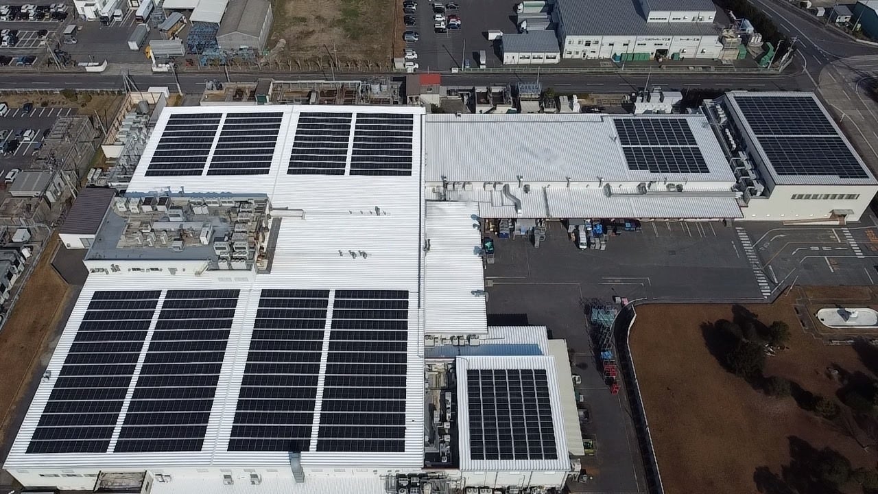 <夏季限定>猛暑ストレスに負けない、中村屋の本気の辛さ「夏の我が家には本気で辛い肉まんが待っている…晩酌でこそ味わいたい 辛(シン)肉まん3コ入」販売期間:2025年5月1日(木)~7月31日(木)