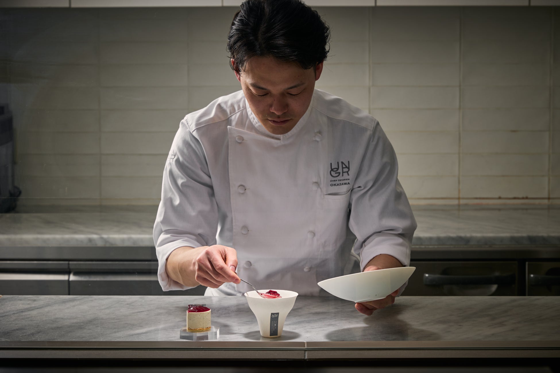 旅するシェフと横須賀の高校生が開発！大根のカレーがレトルト商品化