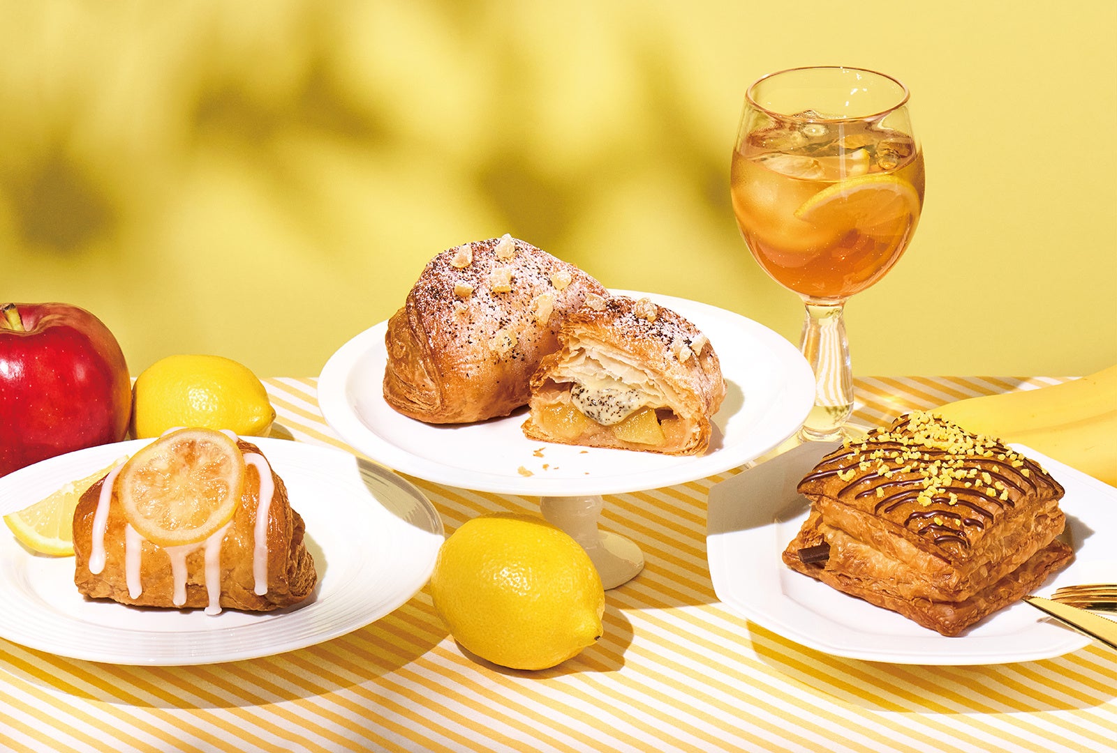 サントリージャパニーズクラフトジン「ＲＯＫＵ〈六〉」と俳優の藤木直人さんがお届けする対談番組コンテンツ「the story of moment」始動