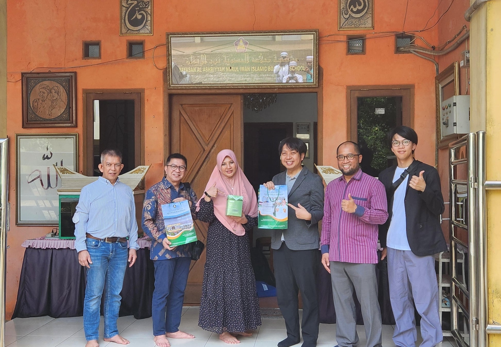 かに道楽が江坂で豪華かに天丼を始めました。