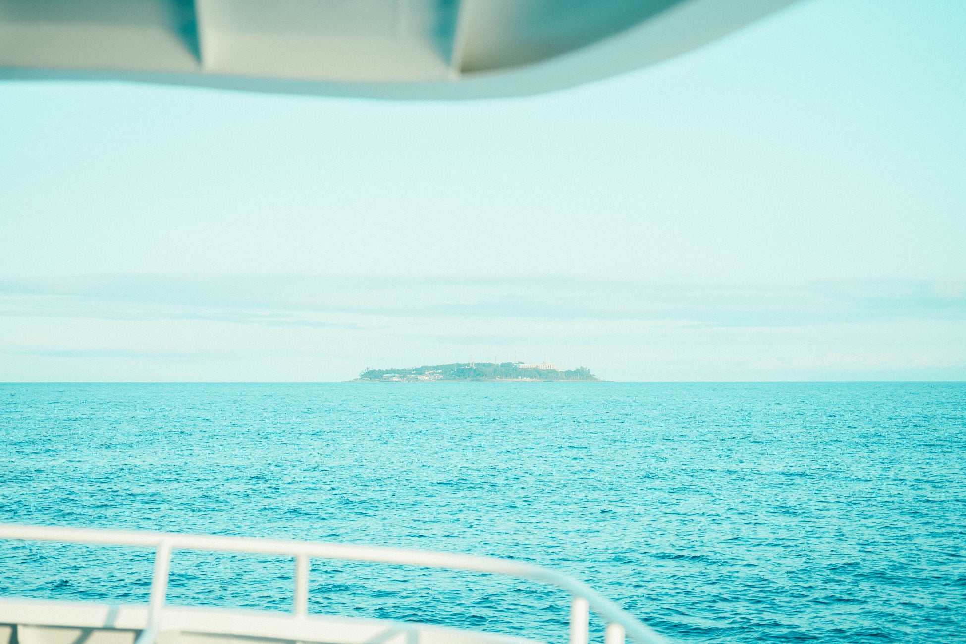 【人形町駅徒歩3分】とりいちず人形町店で平日限定ランチスタート!明太子・高菜・ごはん。お味噌汁がおかわり自由の定食が登場