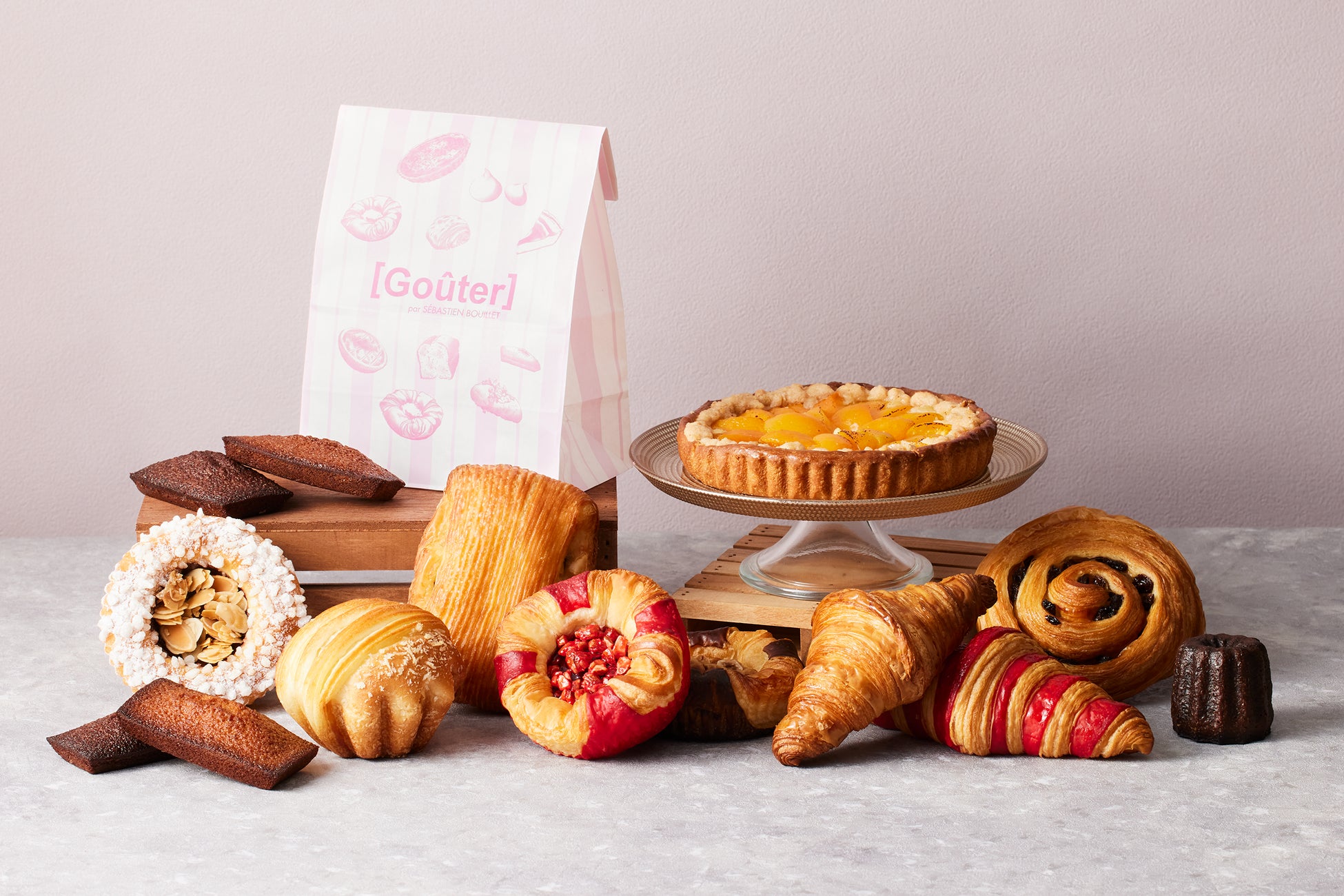 【今年の父の日は6/15(日)】「ありがとう」をちょっと素直に届ける日に。DRESSY ONLINEで、無料ラッピングキャンペーンを実施！