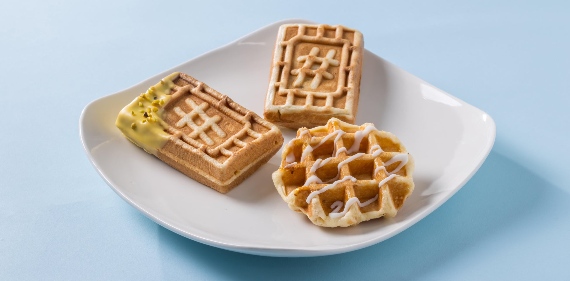 日本橋三越本店に期間限定で[Goûter] -グテ-のポップアップストアがオープン！クロッフルやクロワッサン、クロックブイエなど、フランスのおやつをテーマにしたパンや焼き菓子をお届けします。