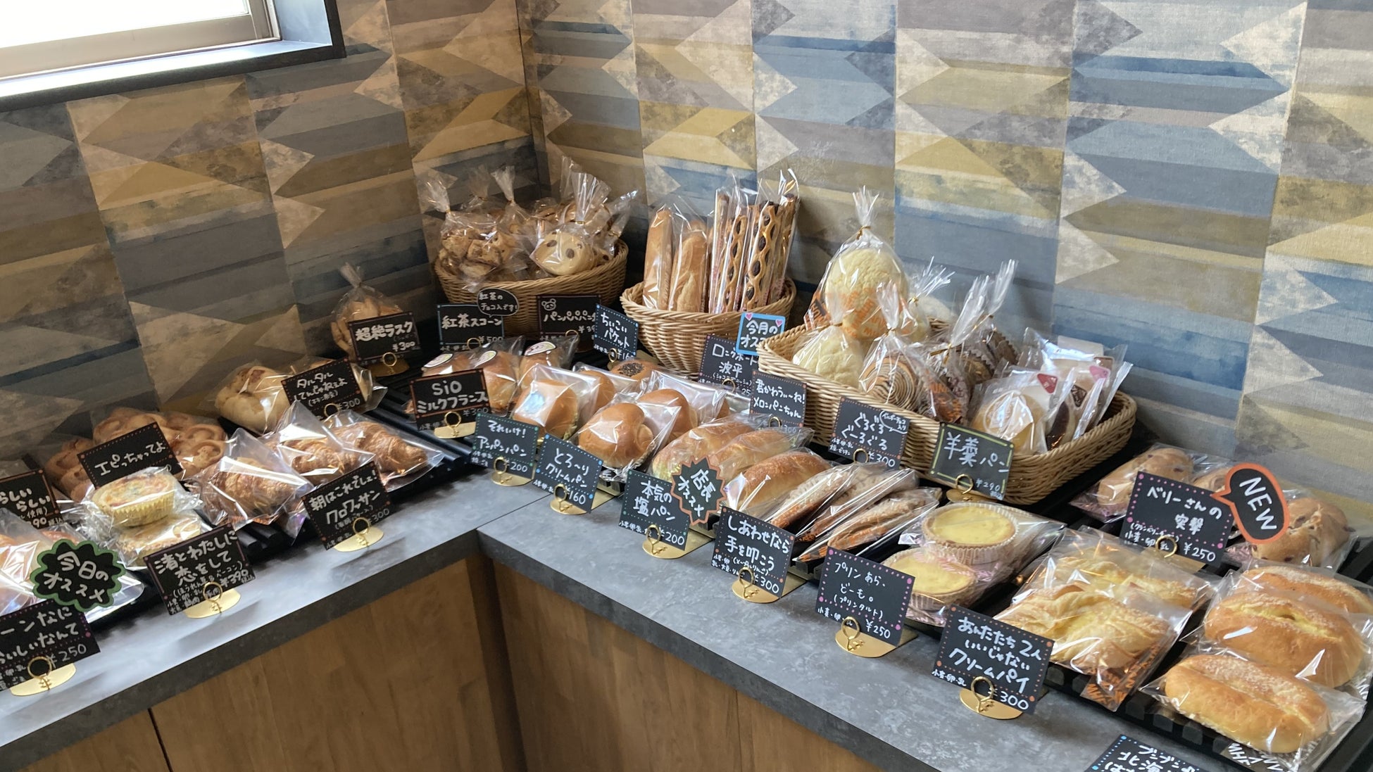 【注目の生絞りオレンジジュース！】独自の垂直搾汁システムを備えた業務用フレッシュジューサー「Zummo（ズーモ）」販売開始