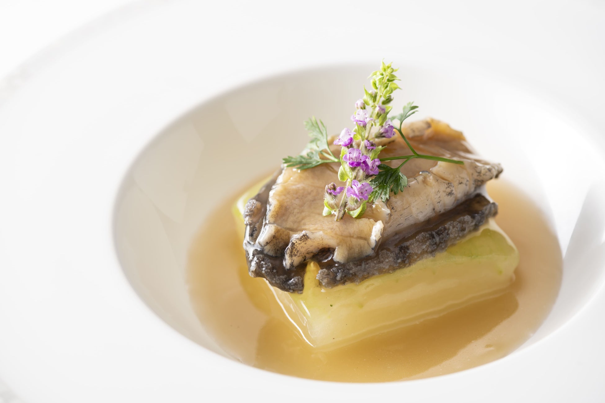 【ホテル日航大阪】メロン1玉分の贅沢氷など4種の「プレミアムかき氷」7月1日より提供