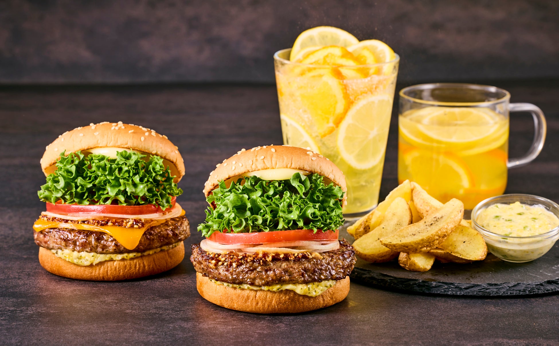 “かっぱの酒場呑み”スタート!かっぱ寿司で楽しむ、本格日本酒とお寿司のペアリング東西で異なる銘柄を楽しむ“お寿司に合う日本酒”「真澄」「玉乃光」を導入