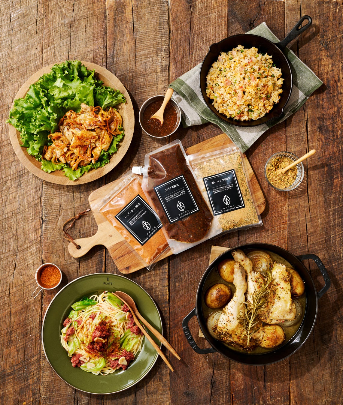 コカ・コーラ ボトラーズジャパン、モバイルバッテリーのシェアリングサービスサービス「ChargeSPOT」のバッテリースタンドを搭載した自動販売機の展開を開始