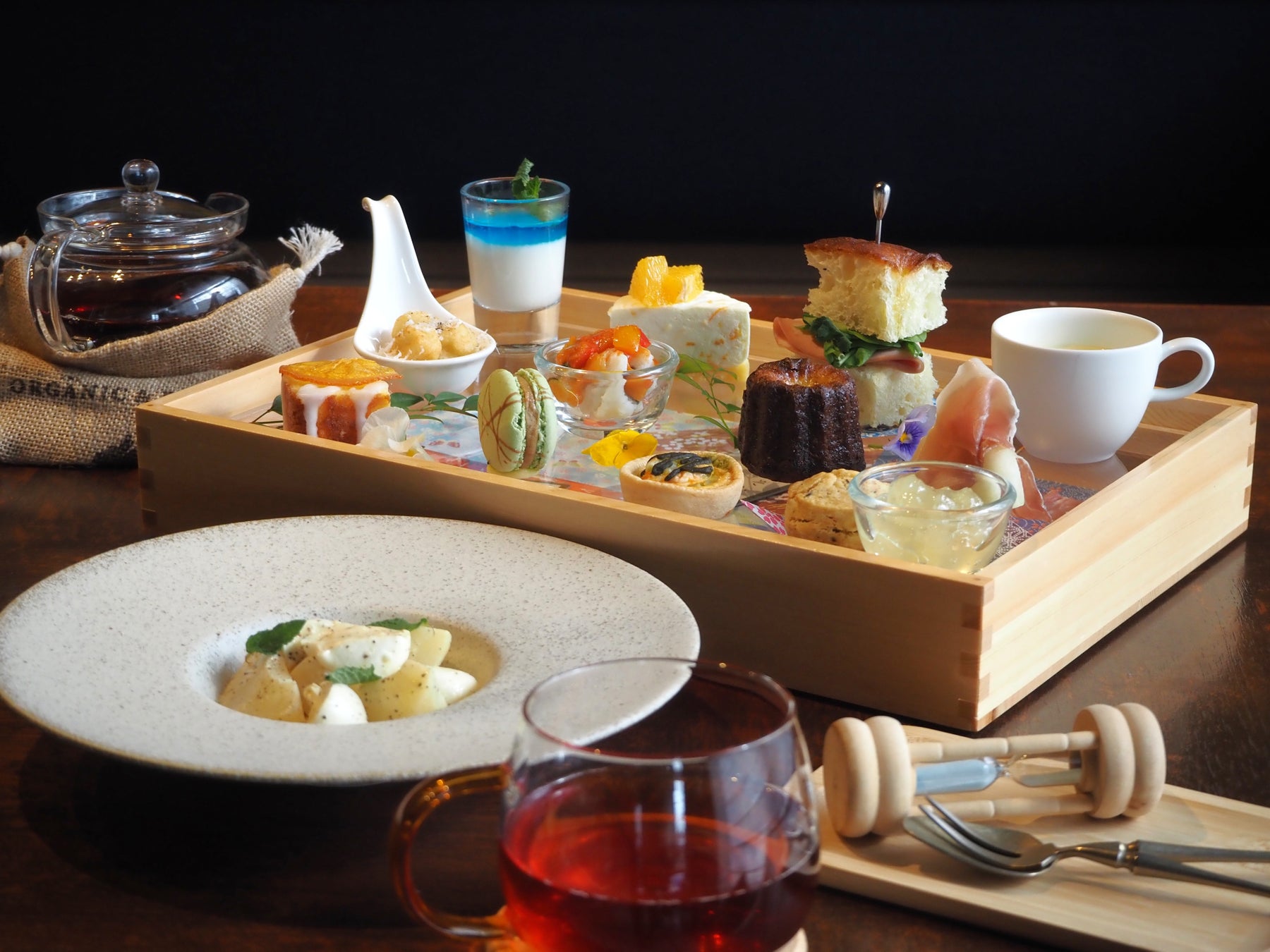 みやざき完熟マンゴーの果肉がゴロゴロ入ってます！豊洲パーラーのマンゴープリン