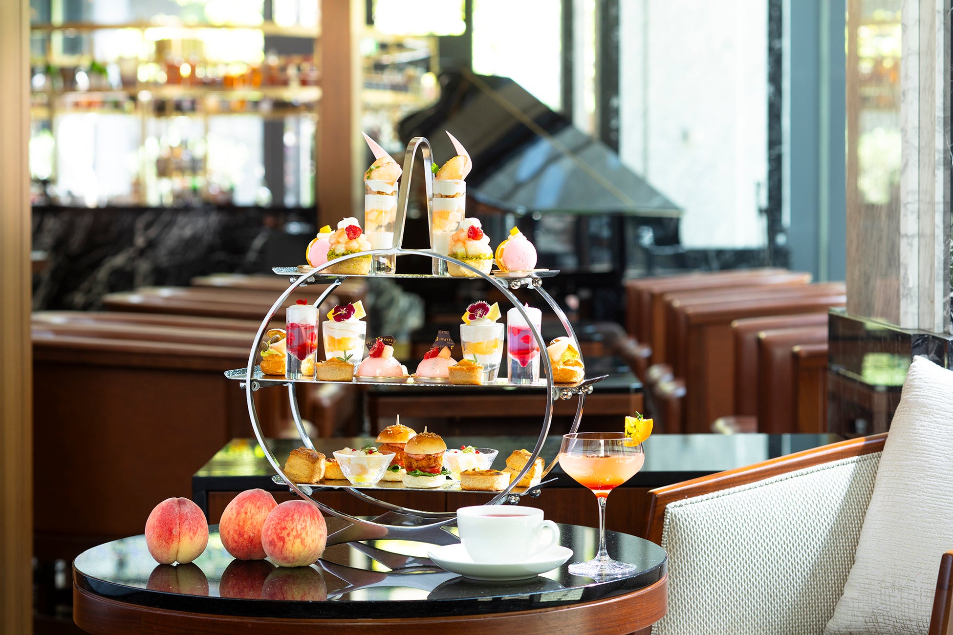 「BURDIGALA MARUNOUCHI The Lounge」6/2 OPEN!