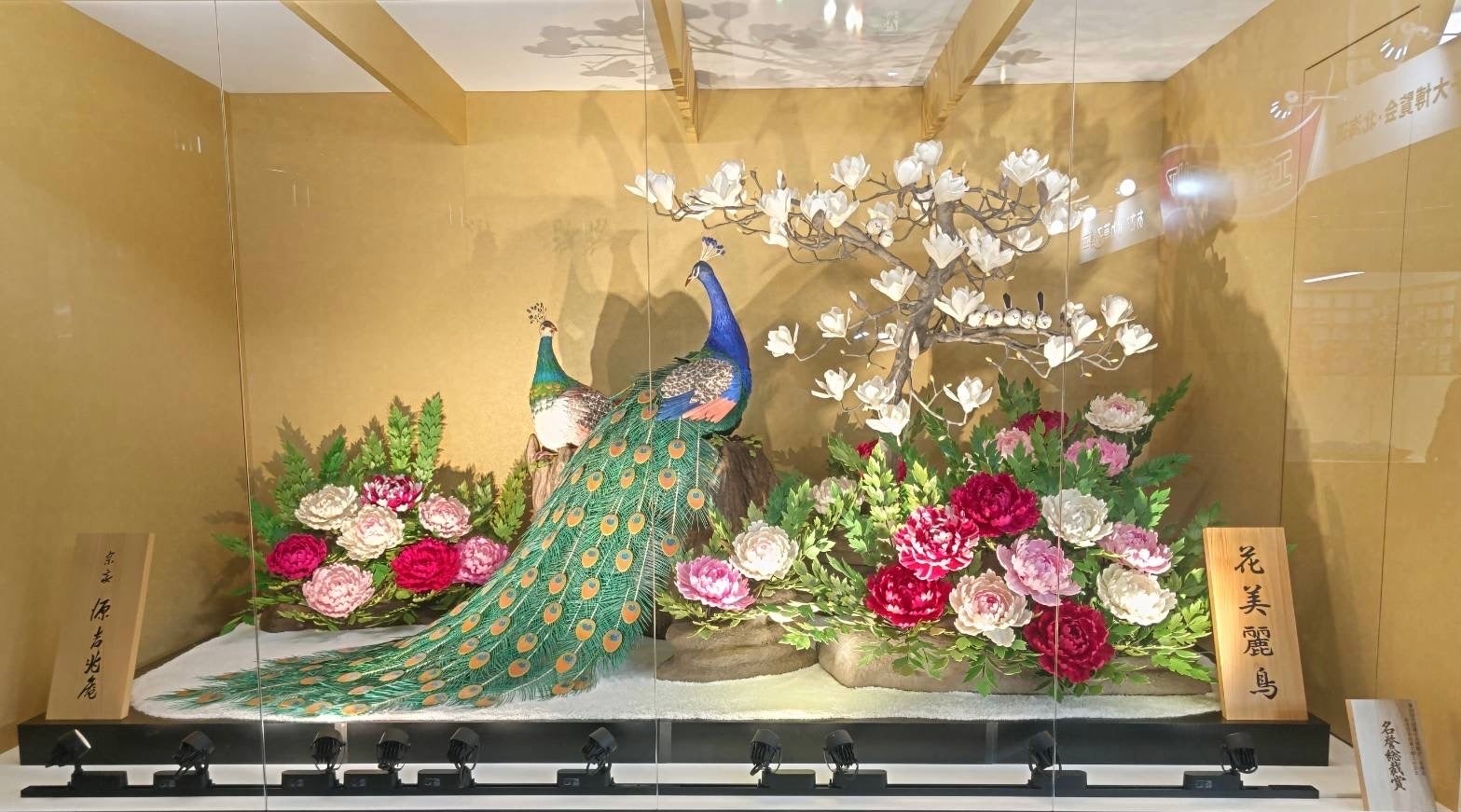 カフェコムサは毎月3日が「ミルクレープの日」！6月はアメリカンチェリーのミルクレープが登場