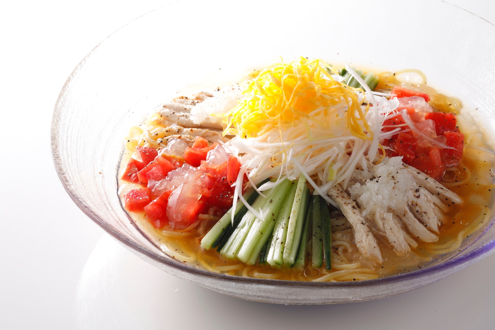 「ほっともっと」新CM公開！『大判牛焼きすき重＆冷やしうどん』篇