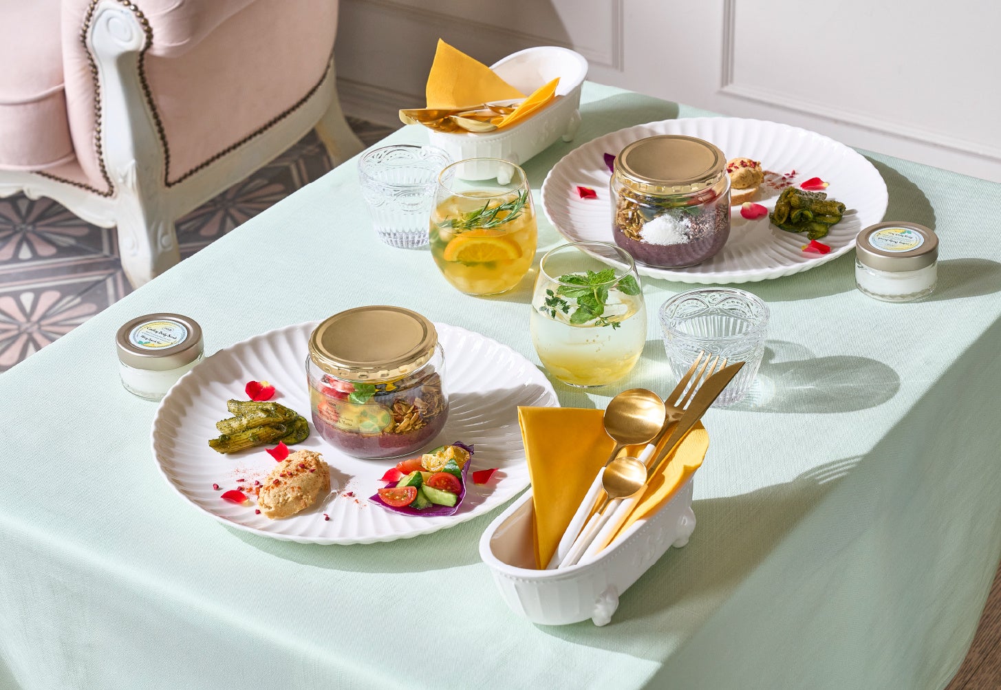 外国人材支援を強化！生活インフラ整備の新施策として外国人専用クレジットカード『GF Card』始動