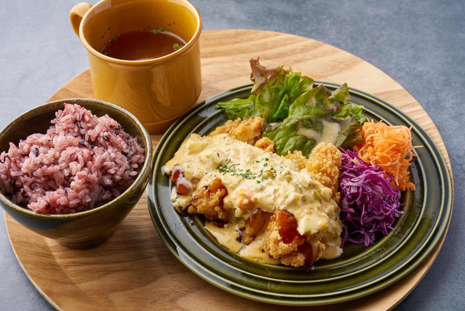 冷凍で“とろける”抹茶ティラミスが新登場。本場仕込みの無添加スイーツで、父の日に感謝を伝えてみませんか