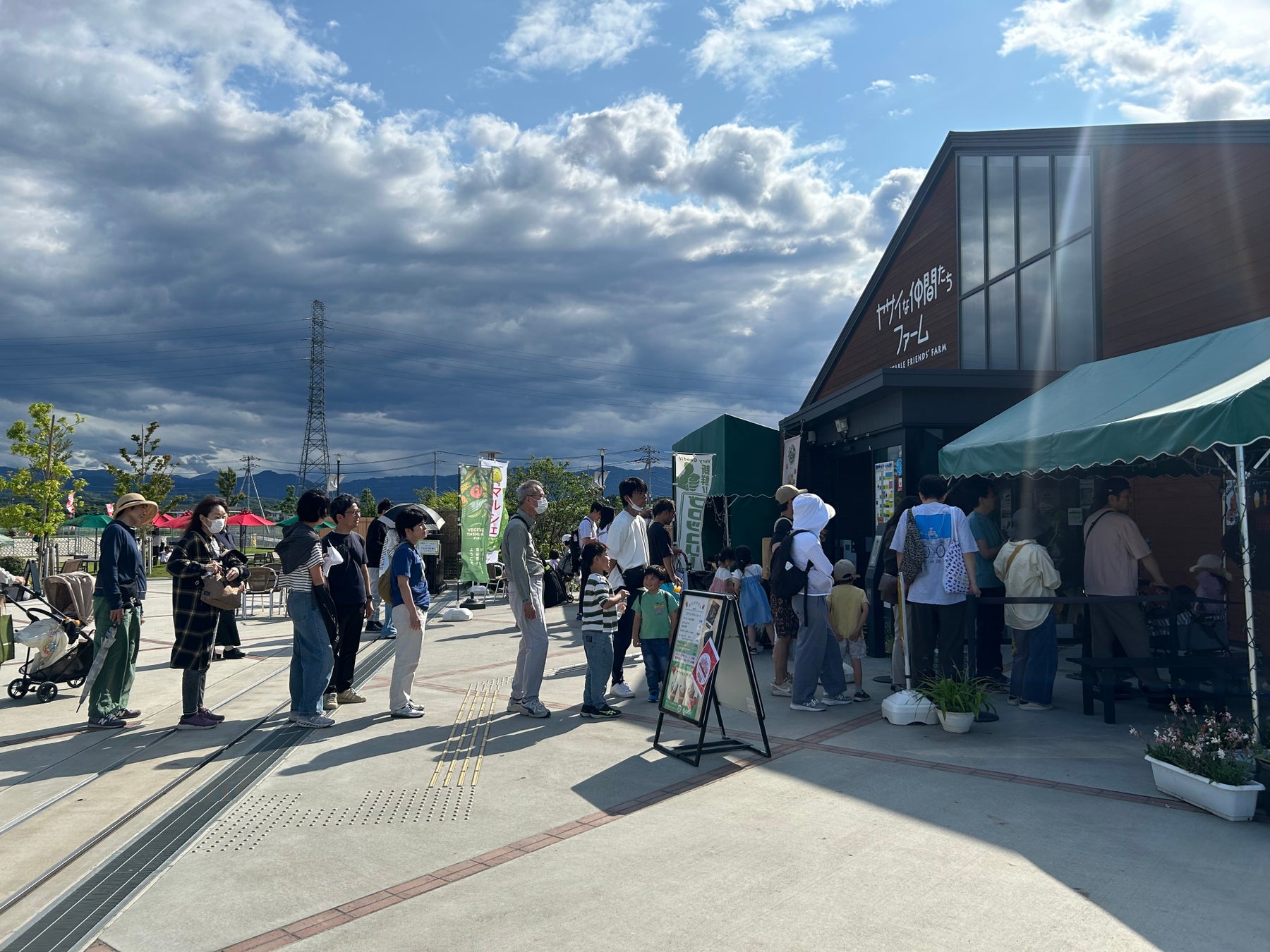 「ブラックカヌレ」がカヌレ専門店「立町カヌレ」より登場