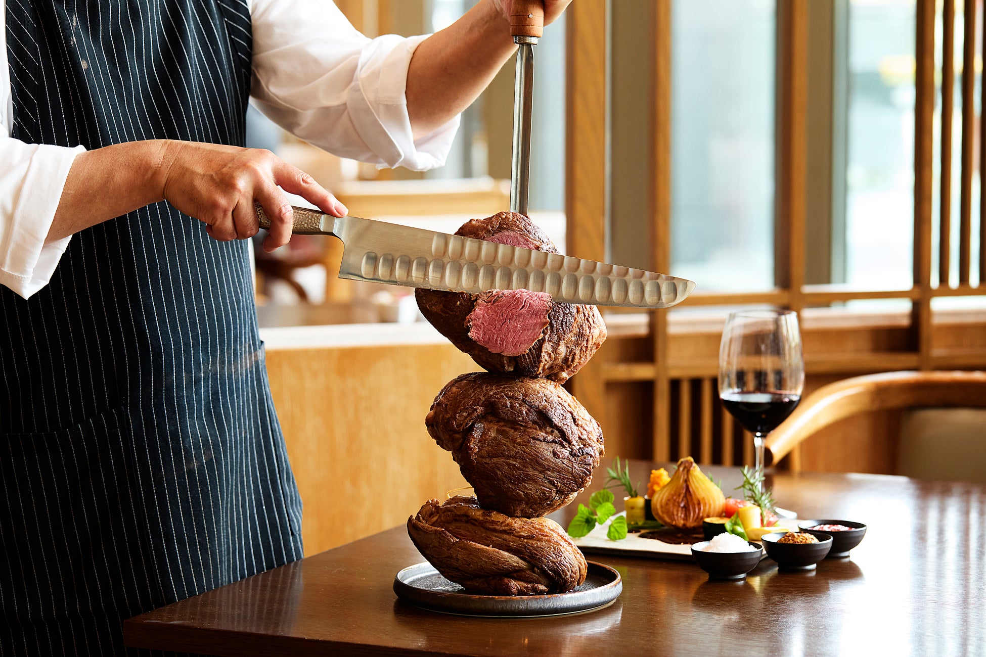 世界各国の料理が楽しめる！パーゴラで「ワールドグルメブッフェ」開催！