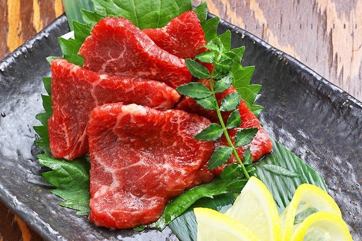 出巻玉子に“いくらの豪雨”! 話題の“ぶっかけ系”に新作が仲間入り!【北海道海鮮 にほんいち 本町店】