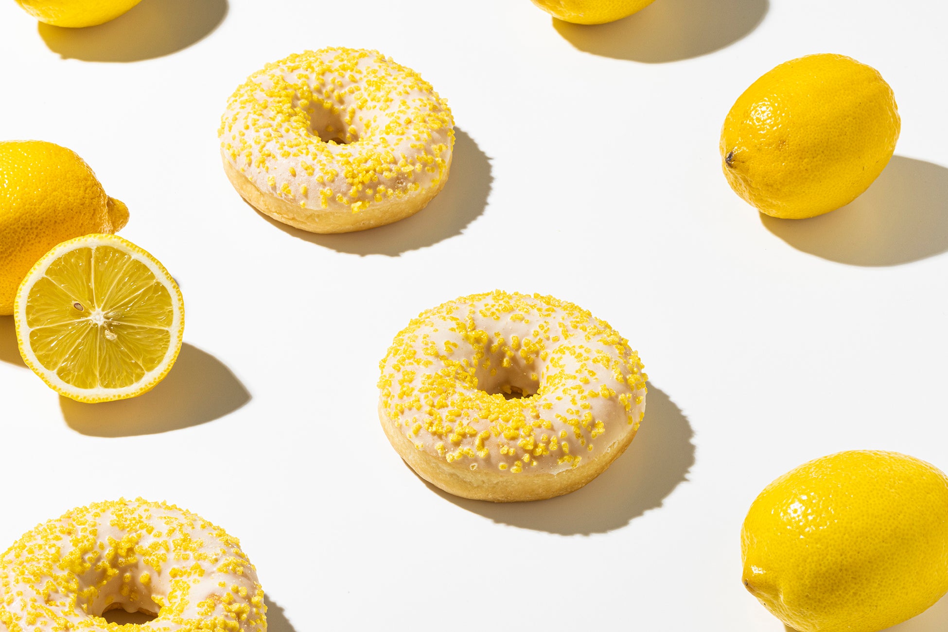 【ロイズ】体験型施設2周年記念！カカオクマぬいぐるみキーホルダー付きチケットを6月15日に発売。