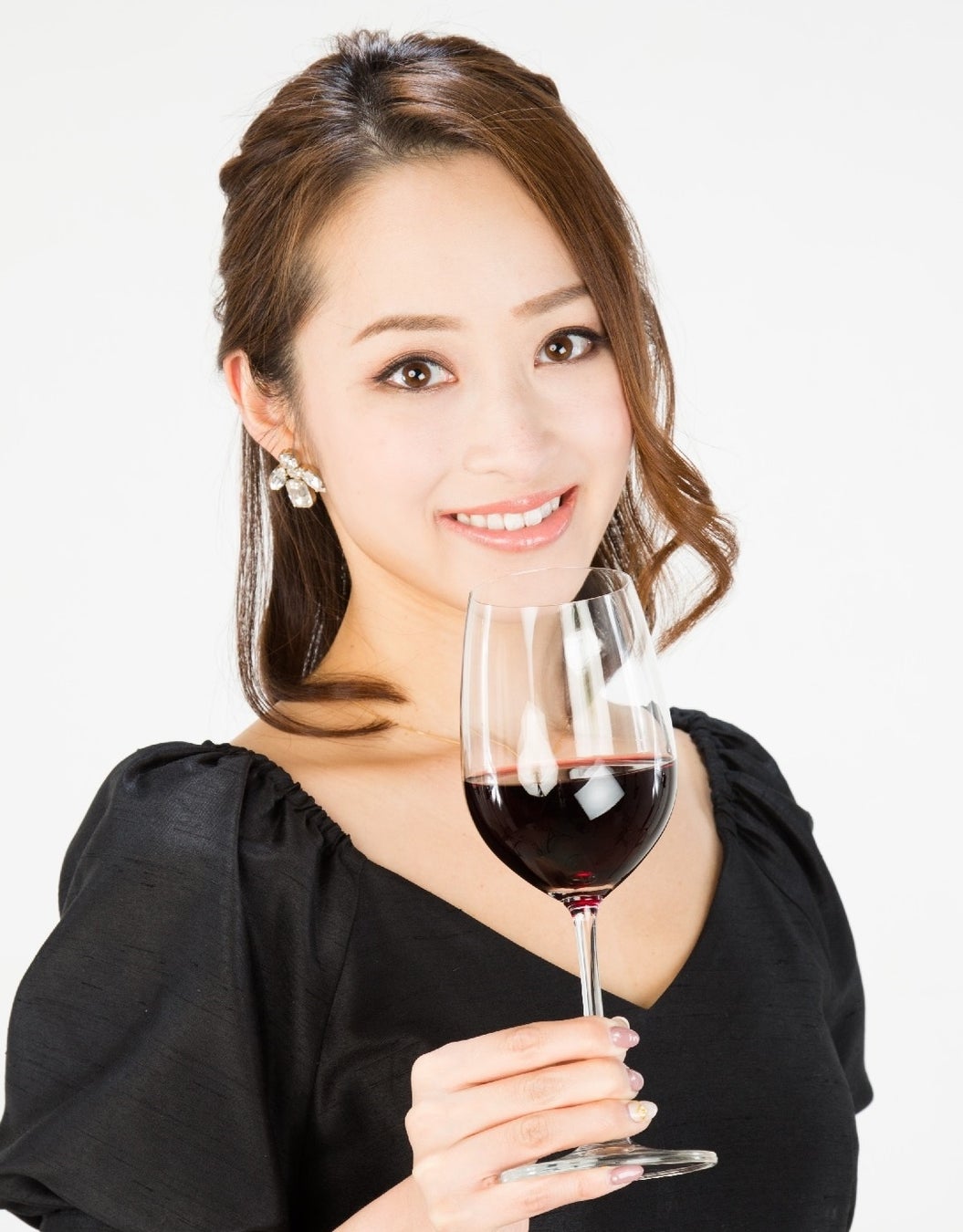 横浜・みなとみらいで過ごす、夏のご褒美時間。旬の桃をふんだんに使った「桃尽くしのアフタヌーンティー」登場！