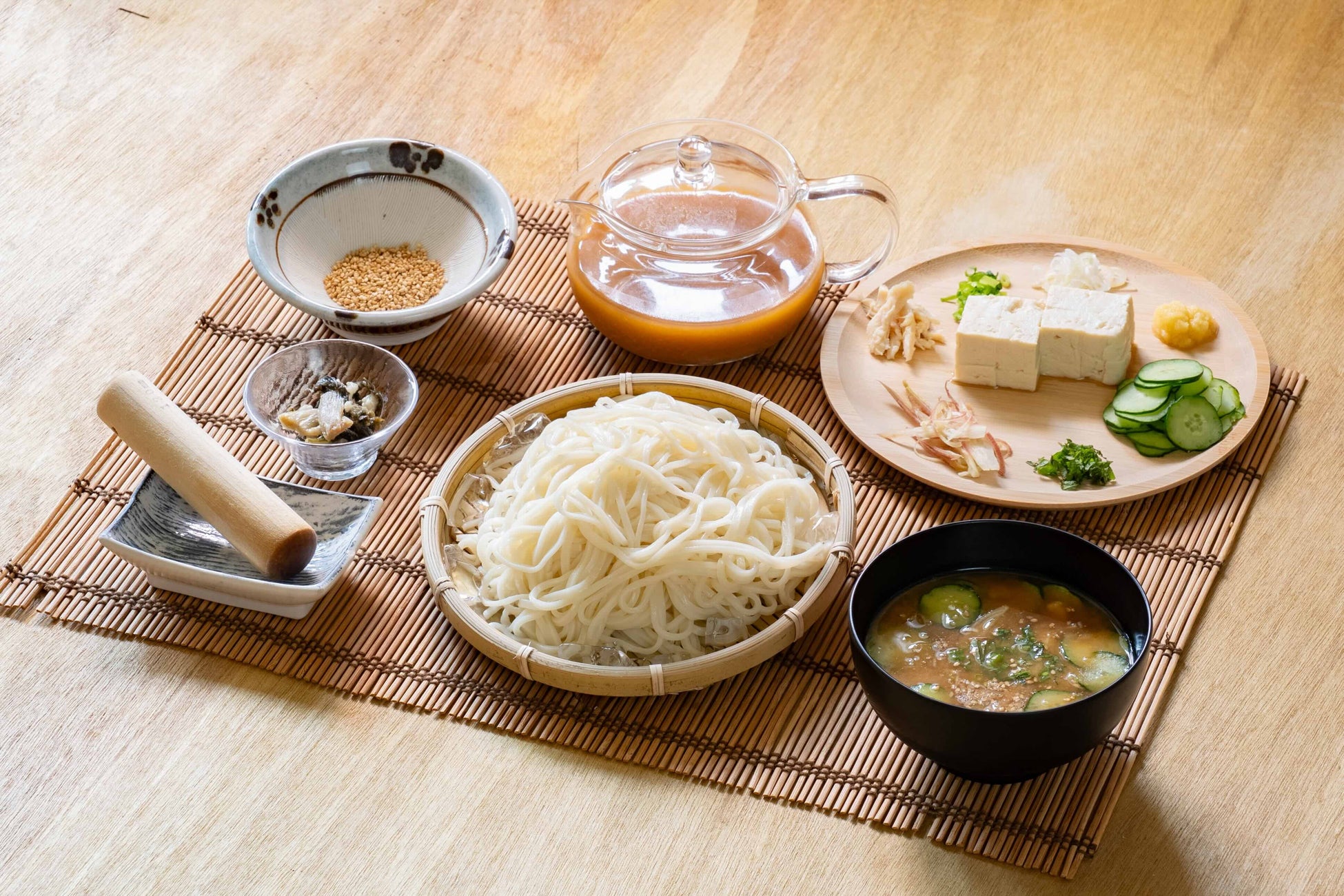 新米を「飲んで応援」。農家直送×手造り生マッコリで実現する、日本のお米に、新しい未来を。「新米の味わい尽くしOMONA生マッコリセット」予約販売スタート！