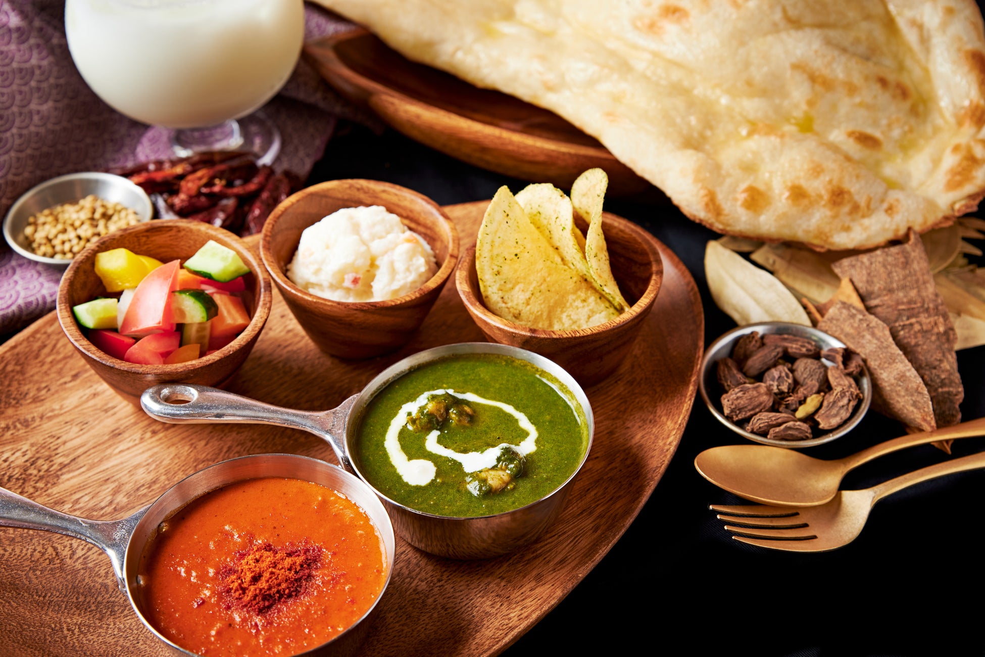 【泊まれる公園 INN THE PARK 沼津】初夏の森で味わう、新作バーガー＆季節のパフェ。6/29はベジマルシェへ！