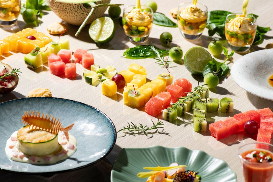 もちもちのうどんがサックサクのスナックに!? 「丸亀うどーなつ」に続き、新しい“うどん体験”で間食市場を開拓 うどん揚げちゃいました！「丸亀シェイクぴっぴ」誕生