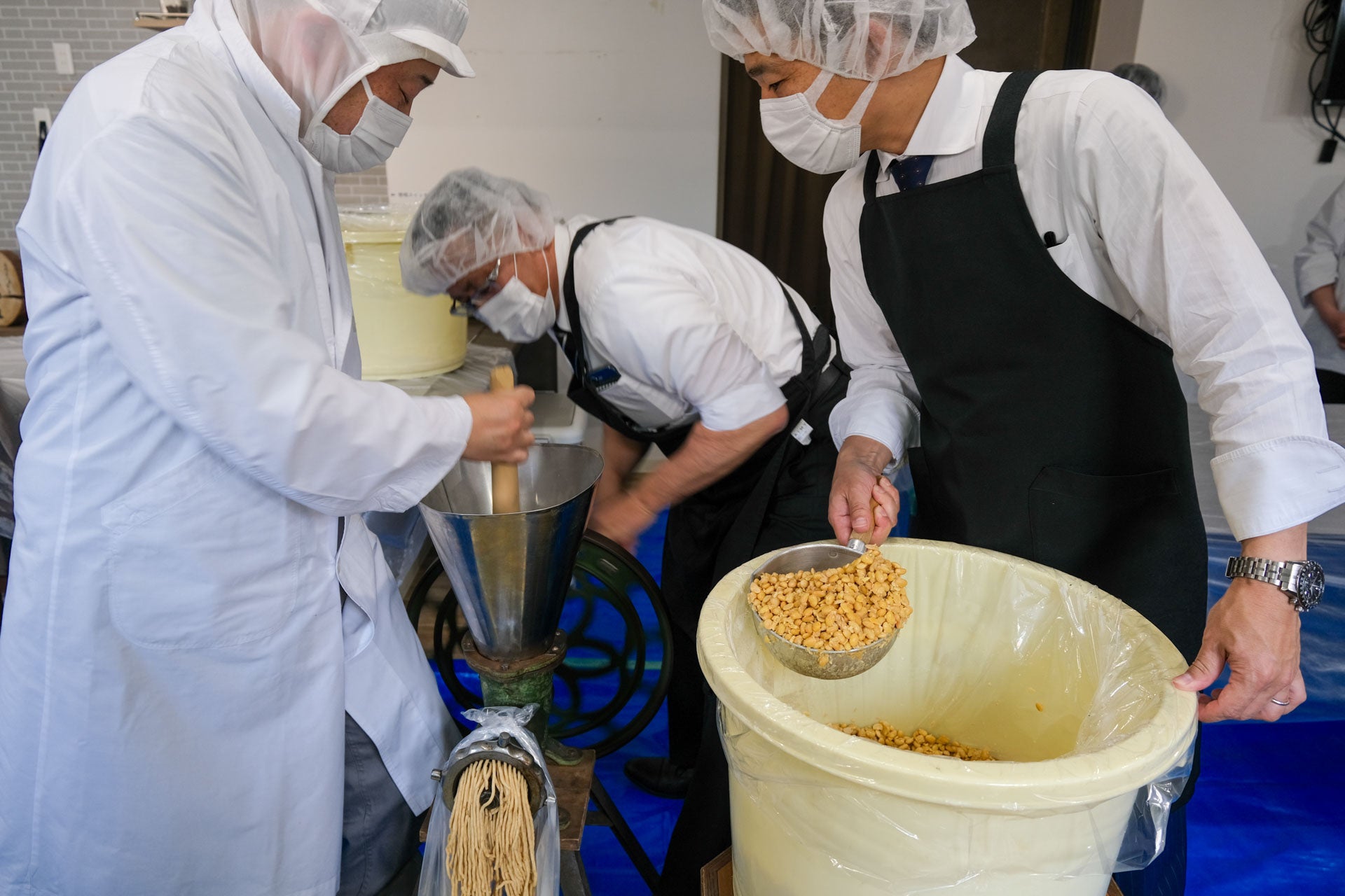 伝統的なテキーラ製法が蘇る！スモーキーな新アイコン　「クラセアスール・テキーラ・ブランコ・アウマード」6月18日（水）、全世界同時販売開始