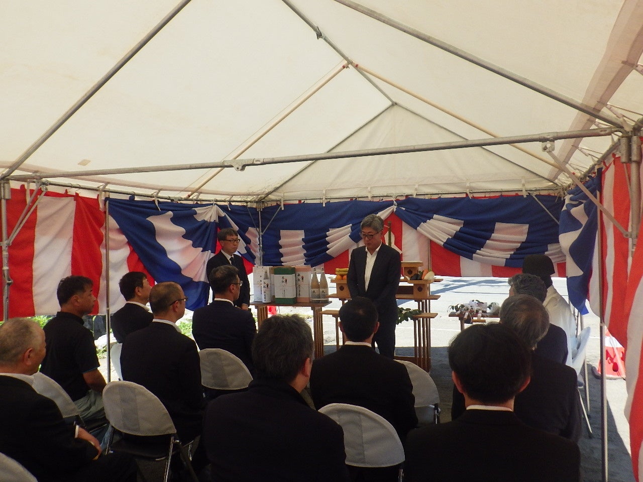 富士山の御神酒を奉納する創業360年の山梨の酒蔵「笹一酒造」より、ラグジュアリー日本酒ブランド「旦」が、ANAの国際線ファーストクラス、およびスイートラウンジにて提供決定