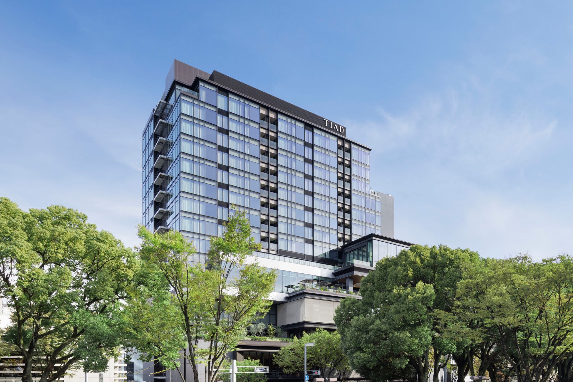 エクセルシオール カフェで７月３日より果実とお茶を楽しむティーエードやフローズンドリンクが登場　人気のエスプレッソトニックやアイスケーキ、エクセごはんの新作も！