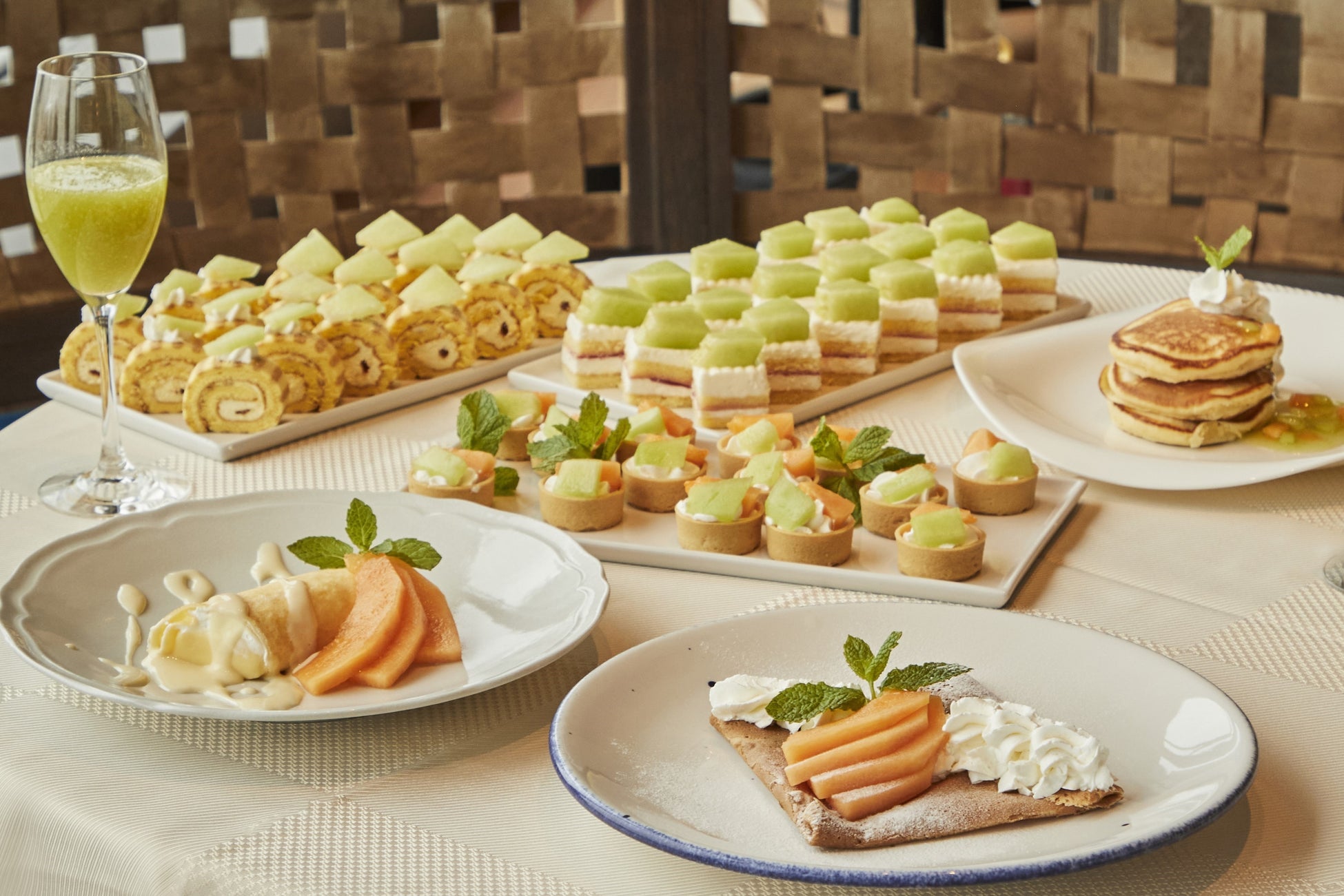 【JRタワーホテル日航札幌】夏のレストランフェア “Fruit & Spice Voyage”を2025年7月1日（火）～8月31日（日）開催