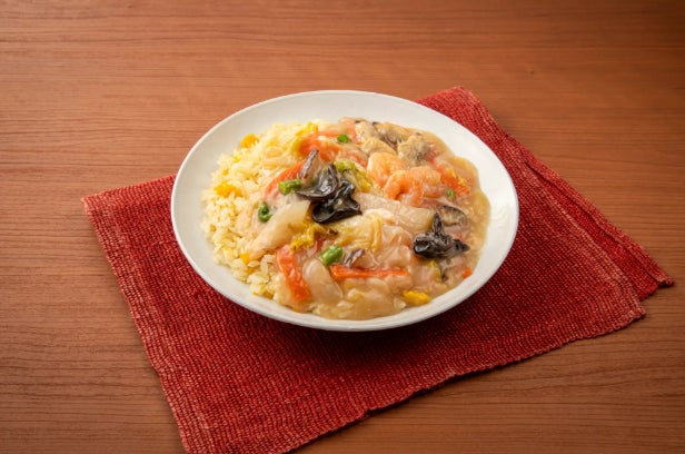 【コープデリ】家庭で眠る衣類が、子どもたちの未来を支える力に「衣料品回収プロジェクト」492万4,500円を子ども支援団体に寄付