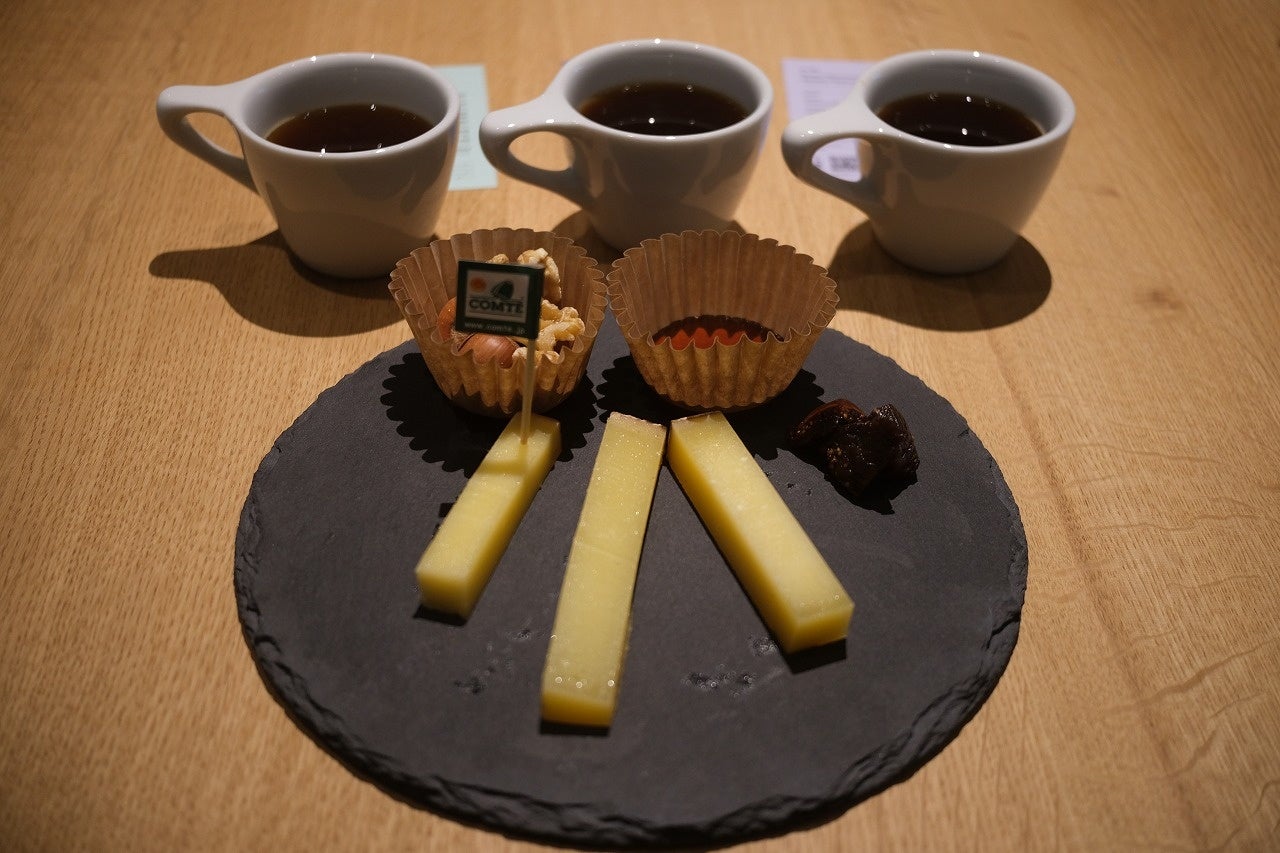 【2025年最新調査レポート】料理・グルメ好きクリエイターのSNS購買・発信状況を無料公開！