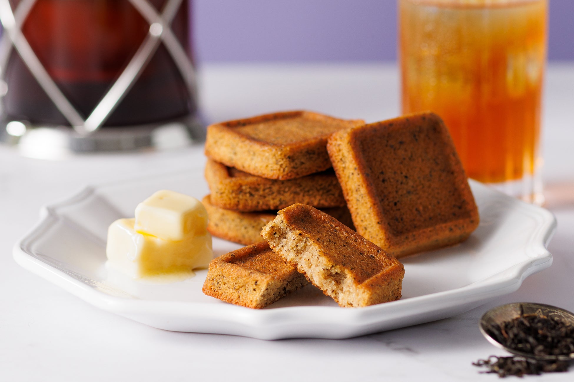 都会で非日常を満喫！梅田ワーフ、6月1日より「WメインBBQプラン」をスタート！豪華な海の幸「魚介のアクアパッツァ」と、厳選された肉が饗宴「特選肉盛り」を贅沢に味わう手ぶらBBQ