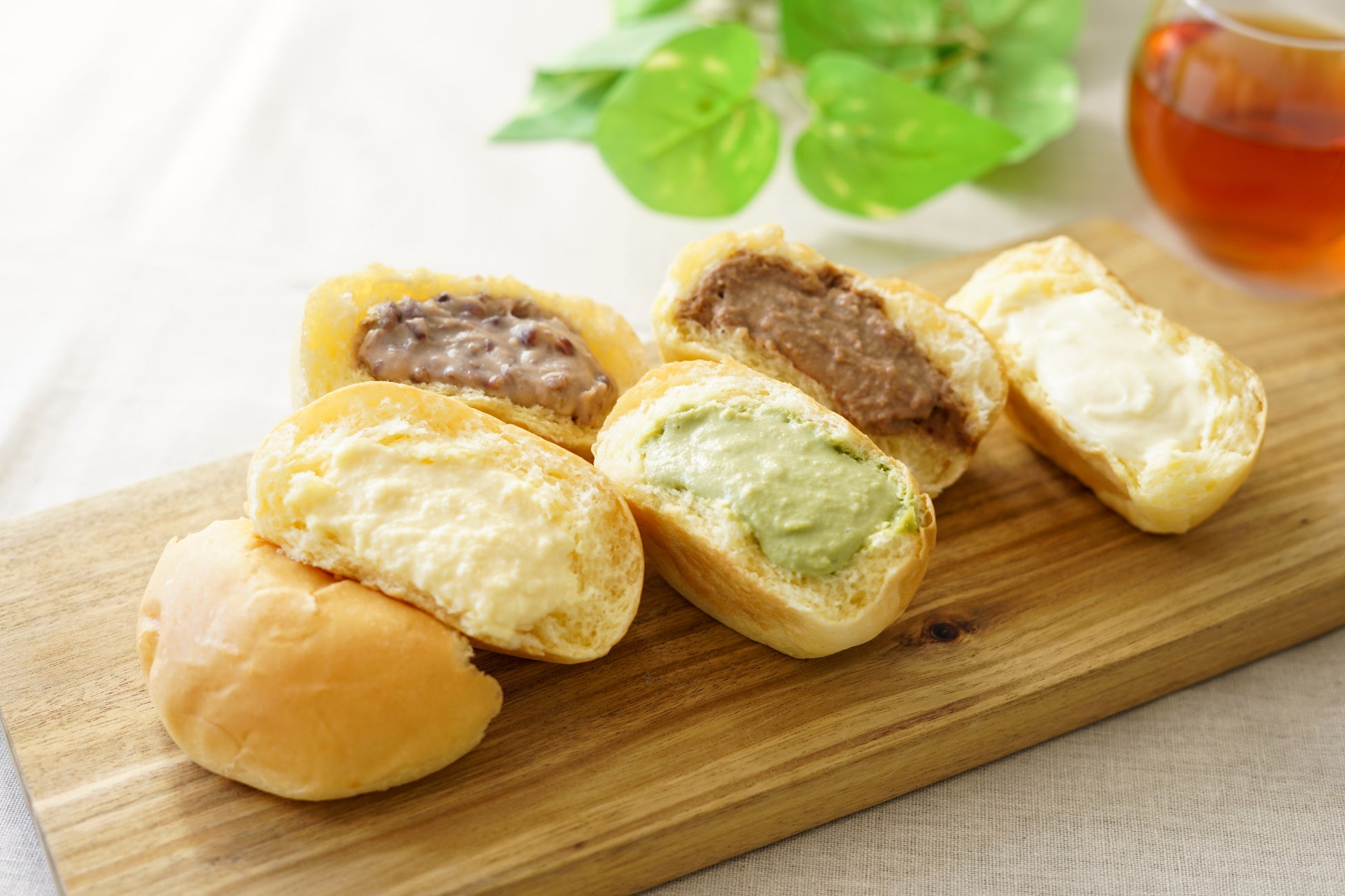 名古屋で話題の”夏のアムール” に、チョコレートバンクが再び登場！出来立て熱々のピザやバーガーからひんやりかき氷まで、真夏のプールサイドで楽しみたいメニューが大集合！