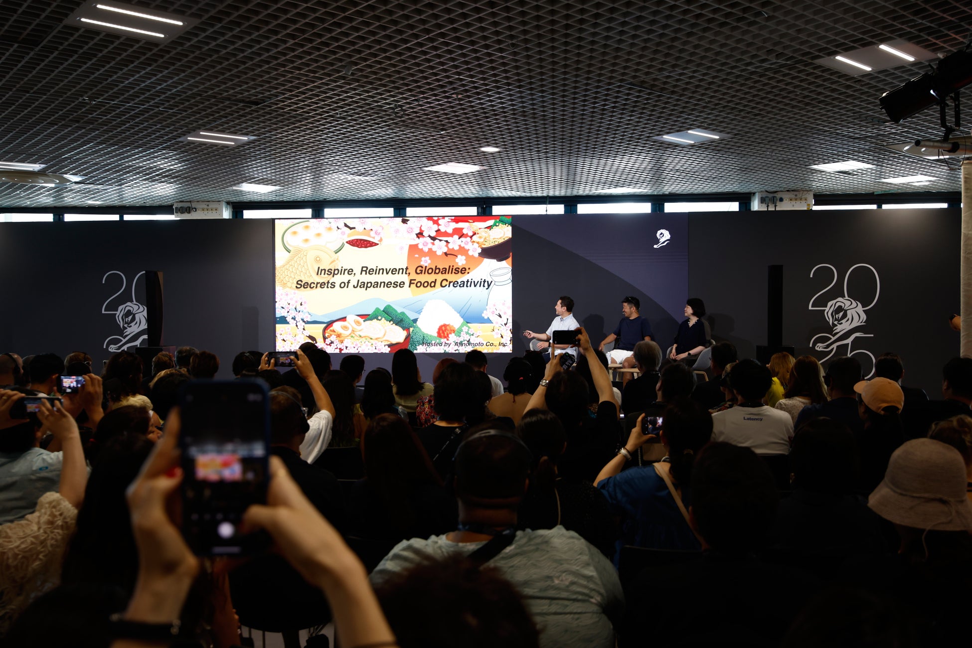 ～世界の知恵をスムージーに～　季節限定「野菜生活100 Smoothieスイカ＆ソルティレモンMix」新発売