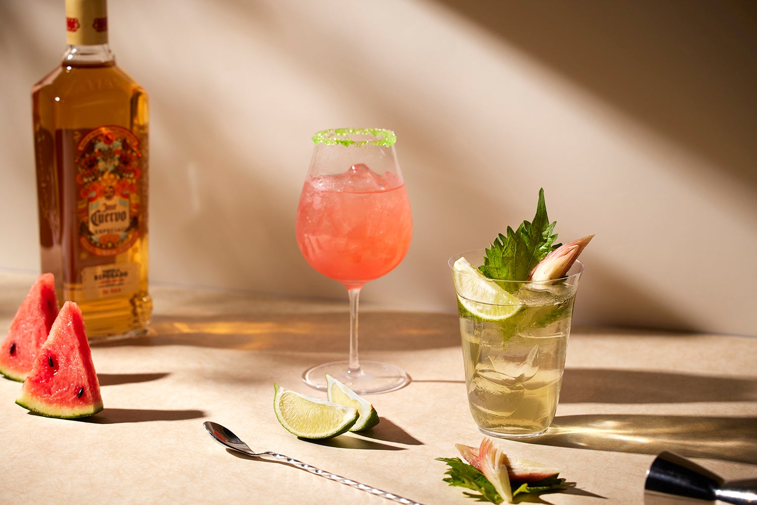 かっぱ寿司の定番アサイースイーツに鮮やかな夏限定・ピタヤ全3種が新登場！　『まぜまぜスムージー風 アサイー＆ピタヤ』２種・『ミニアサイー＆ピタヤボウル』を販売