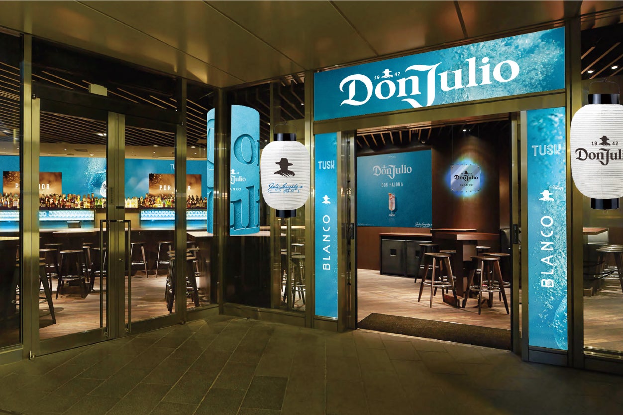 【名古屋タカシマヤ】完売必至の東京発いちごスイーツ専門店「VERY RUBY CUT」。ピスタチオバターをまるごと頬張る夏の新作や、当店限定アソート缶とともに〈アムール・デュ・ガトー〉へ