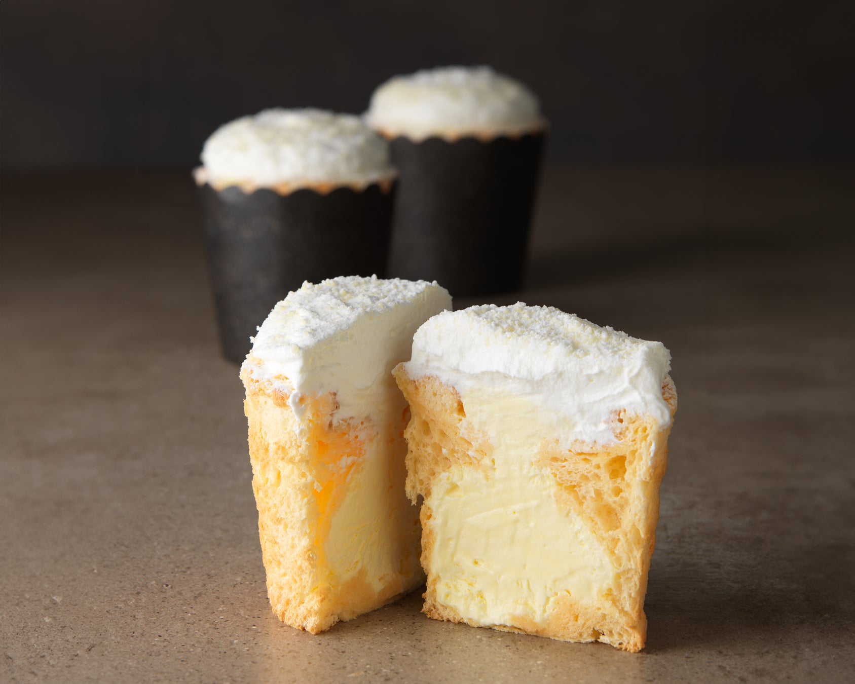 自社農園のハーブからつくる、香り豊かなハーバルティーを発売