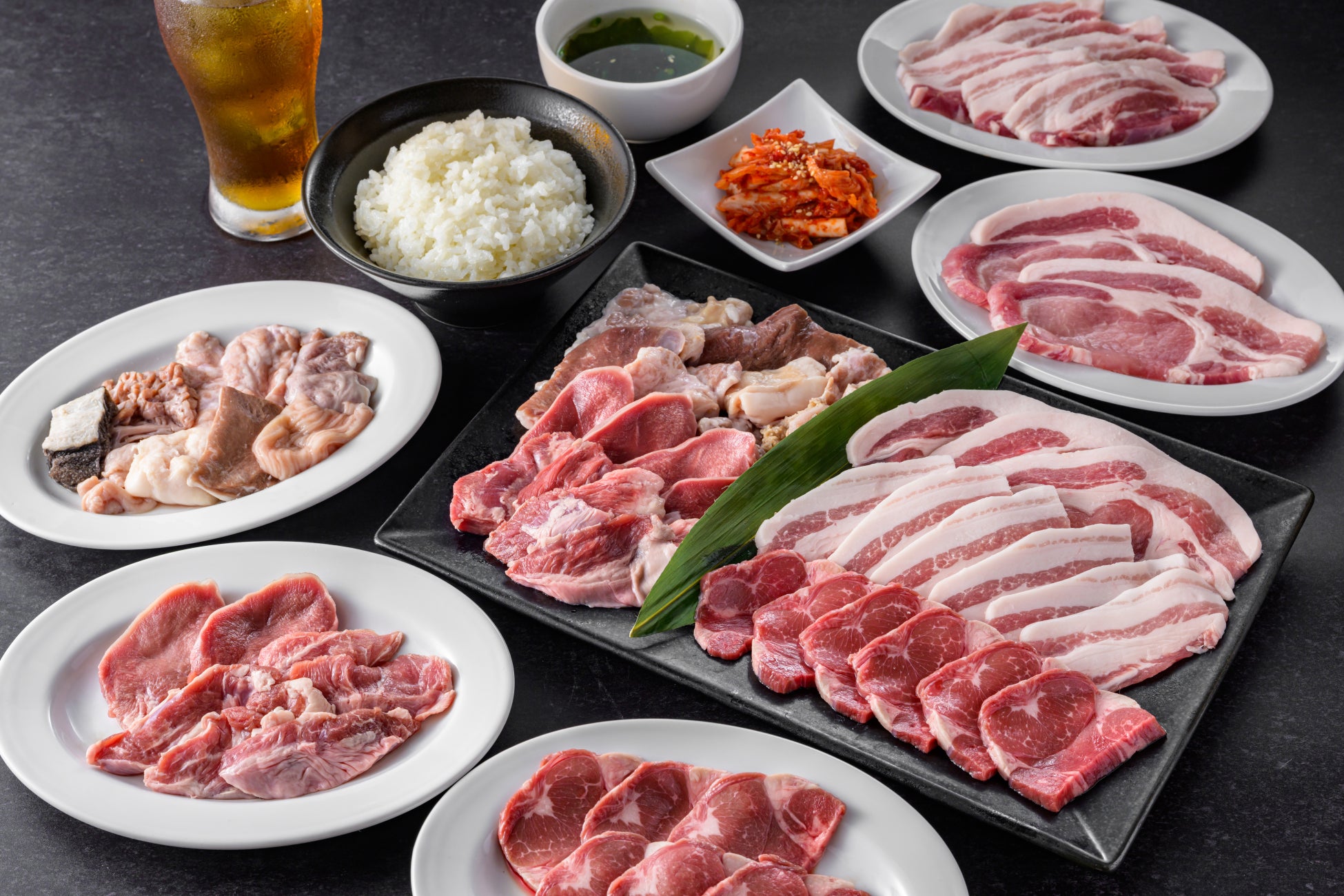 名古屋発コスパ最強と行列の絶えない、「昼だけうなぎ屋」監修の、新ブランド：炭焼鰻と特選和牛「ふじさん」が四日市松本に１号店をオープン！