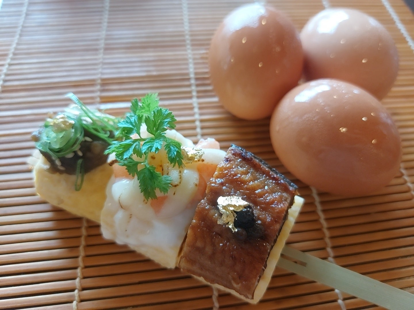 濃厚な豚骨スープに魚介の風味が効いた幸楽苑の新メニュー登場！「魚介豚骨つけめん」期間限定販売！