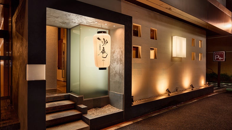 大分・湯布院の人気店「鰻一」が新たな挑戦！！高知・四万十の名店、「四万十うなぎ」とコラボし、極上のうなぎ体験が始まる。メニューには、希少な『鰻のたたき』や『鰻のわら焼き』が登場！