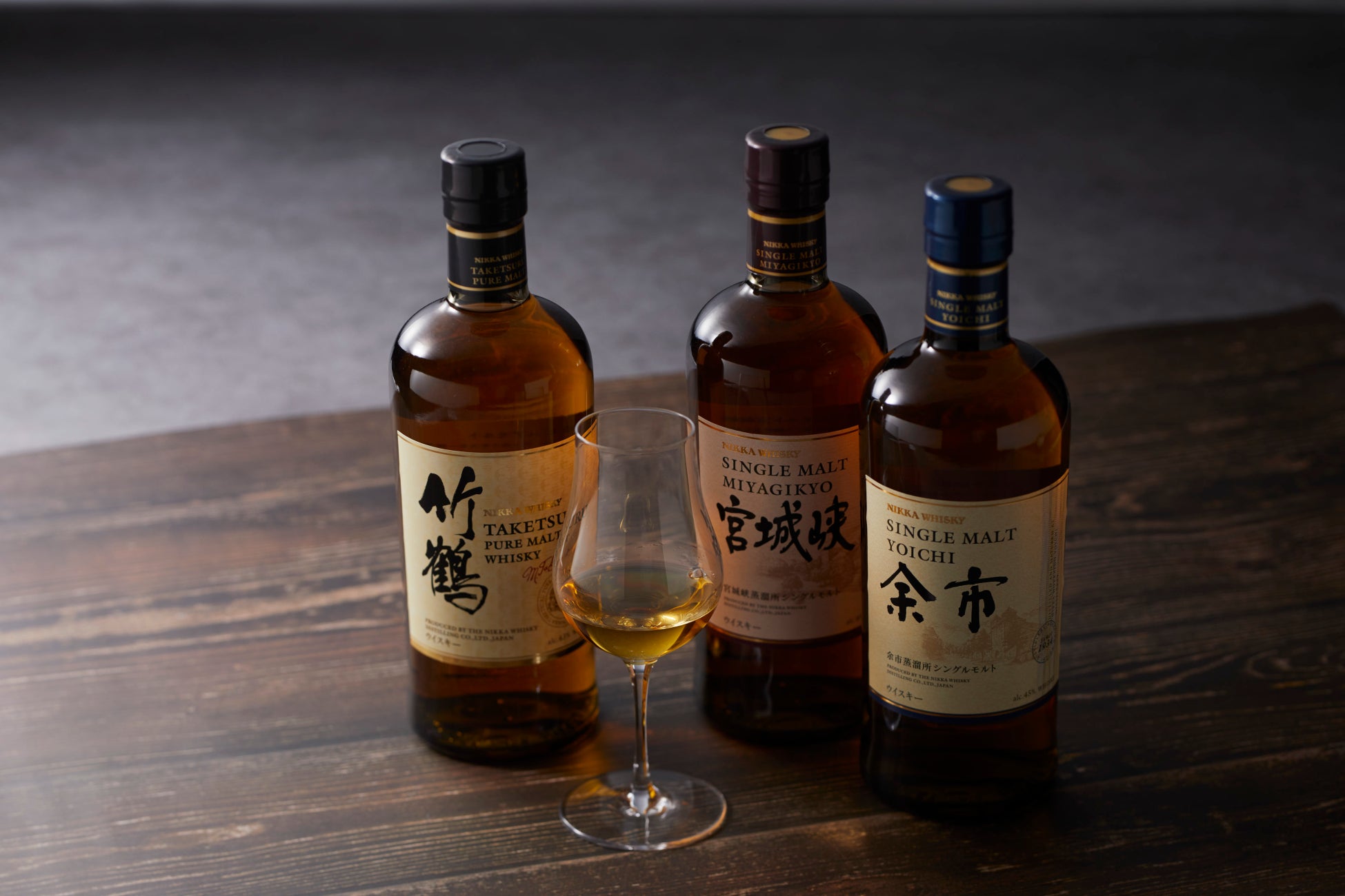 『学研の図鑑LIVE』とのコラボパッケージで「明治 うずまきソフト」「明治 角10棒アイスソーダ」「明治 えびグラタン」「明治 えびドリア」が登場！