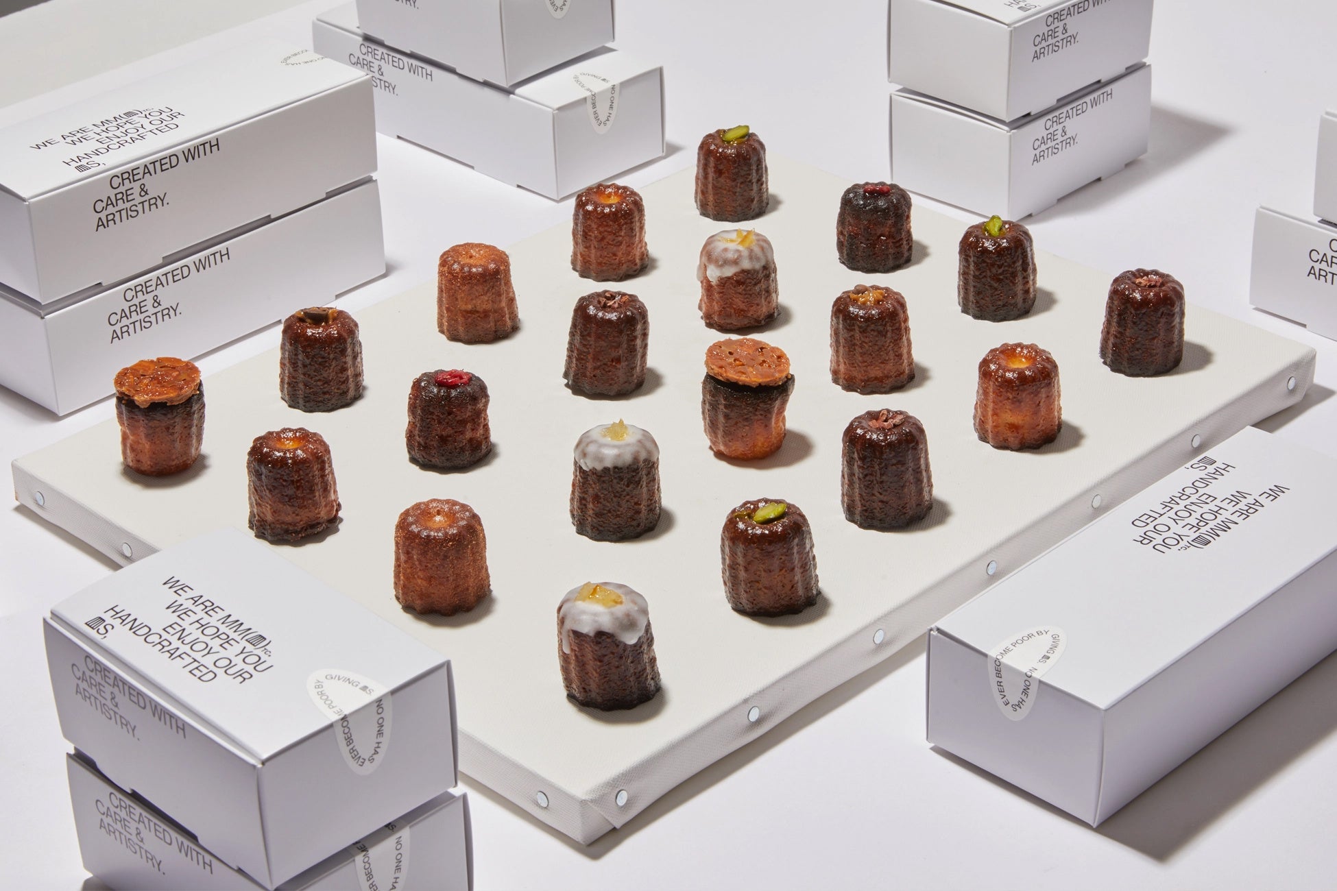 社会現象を巻き起こした伝説のCMが、令和の時代に完全再現で復活！「♪ポリンキー ポリンキー 三角形の秘密はね」が再び響き渡る！「ポリンキー35年目の秘密」篇 7月12日（土）から全国で順次放送