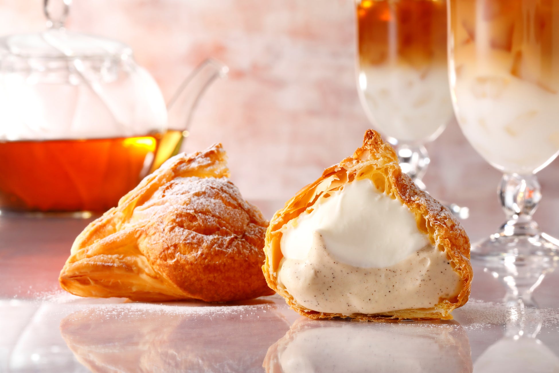 イタリアンの名店「ラ・ベットラ」人気No.1※メニュー 濃厚なうにの旨み広がる、至福のひととき 予約でいっぱいの店 THE PREMIUM「うにのクリームソース」８月１１日 新発売