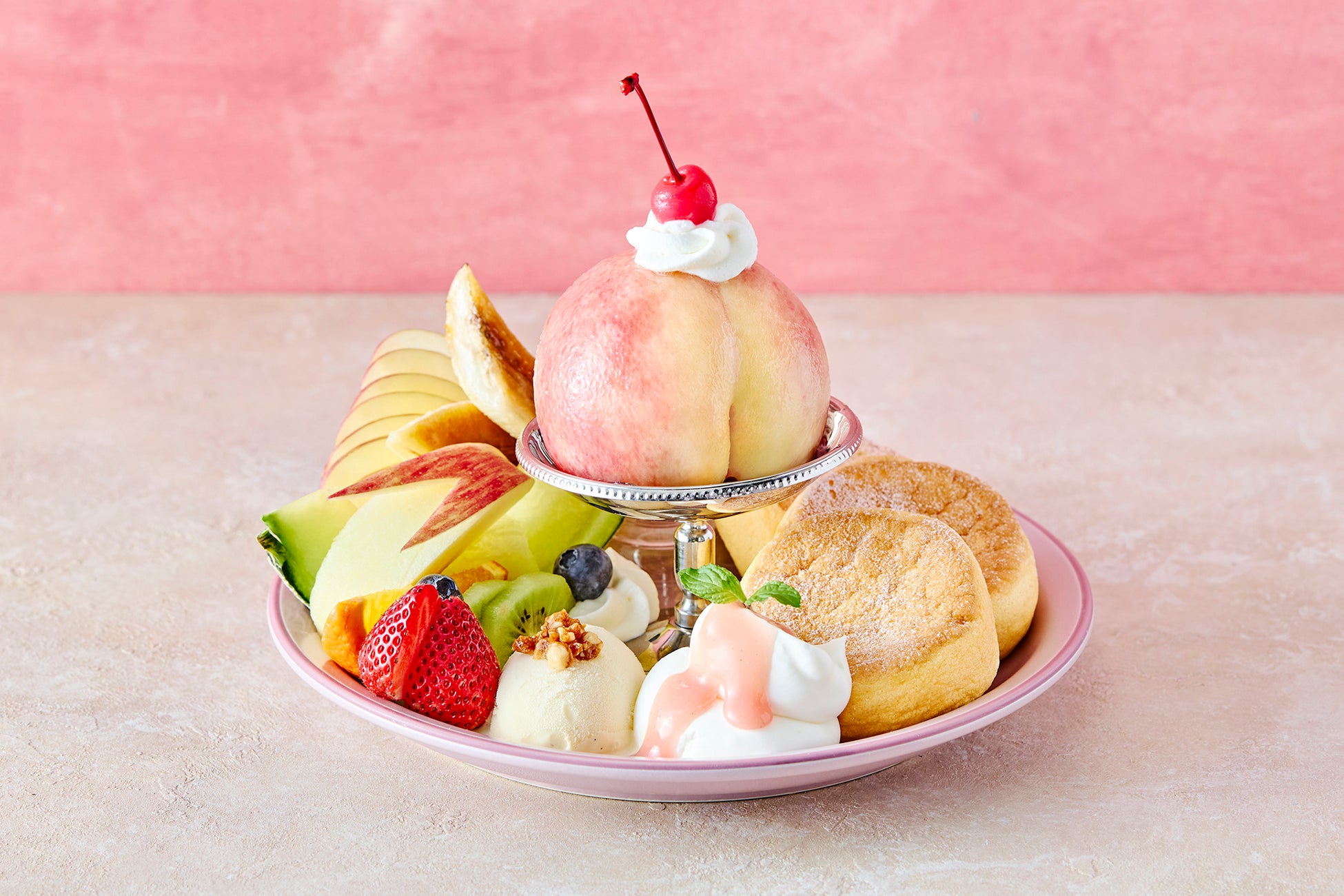 【びわ湖大津プリンスホテル】映画『ジュラシック・ワールド／復活の大地』とコラボレーション！スイーツメニュー“恐竜たまごヴェリーヌ”を販売