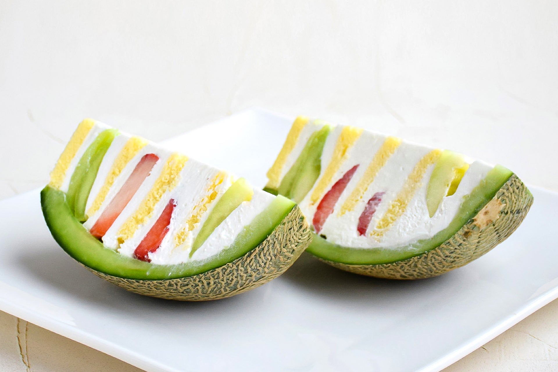 【新商品】店舗で焼き上げた抹茶生地が香る、ほろ苦さが魅力の和クレープを新発売