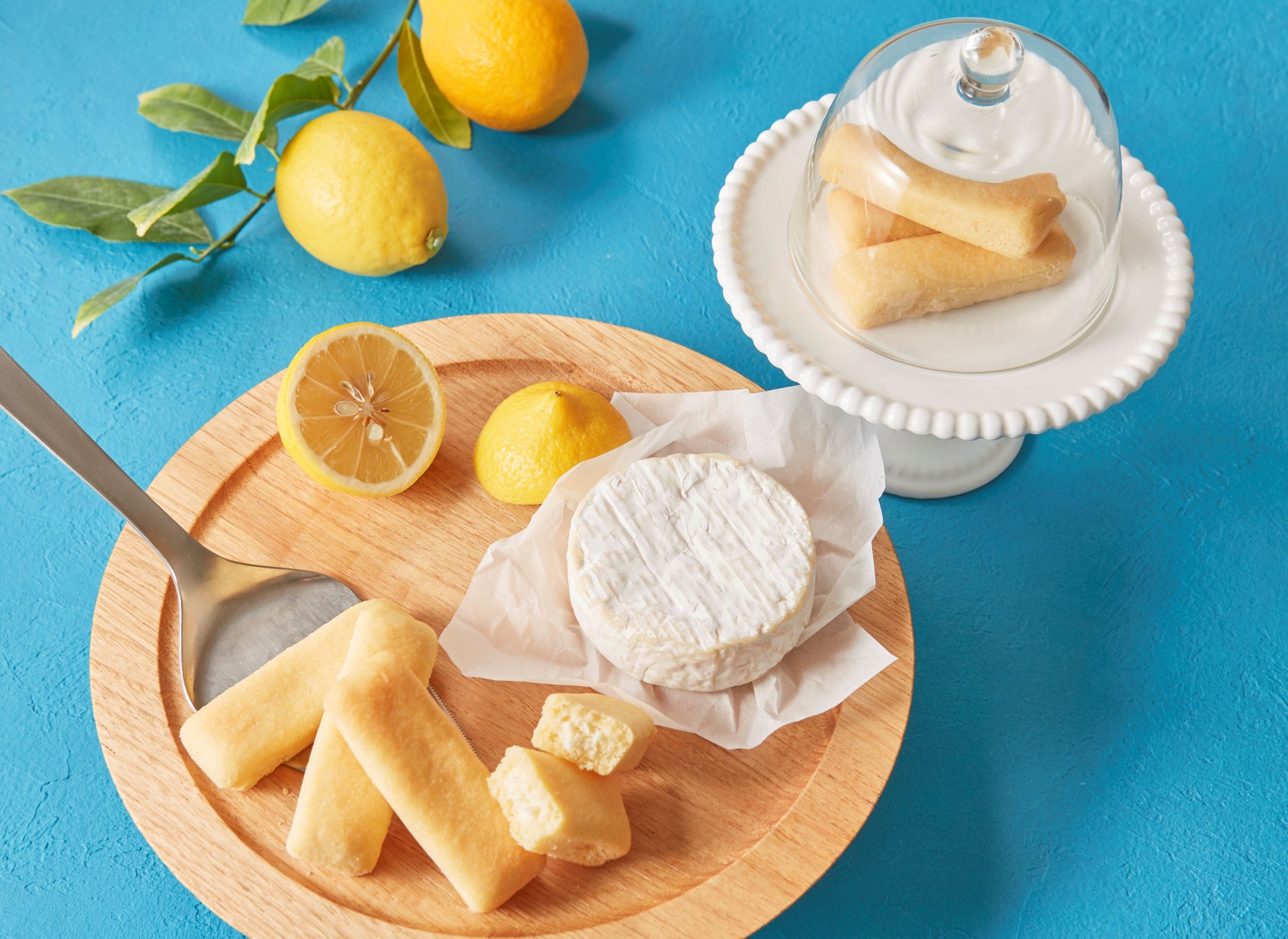 【キハチ カフェ】旬の白桃を堪能する「ピーチスイーツフェア」を開催！桃の果肉２倍の店舗限定パフェなど、新作スイーツが登場