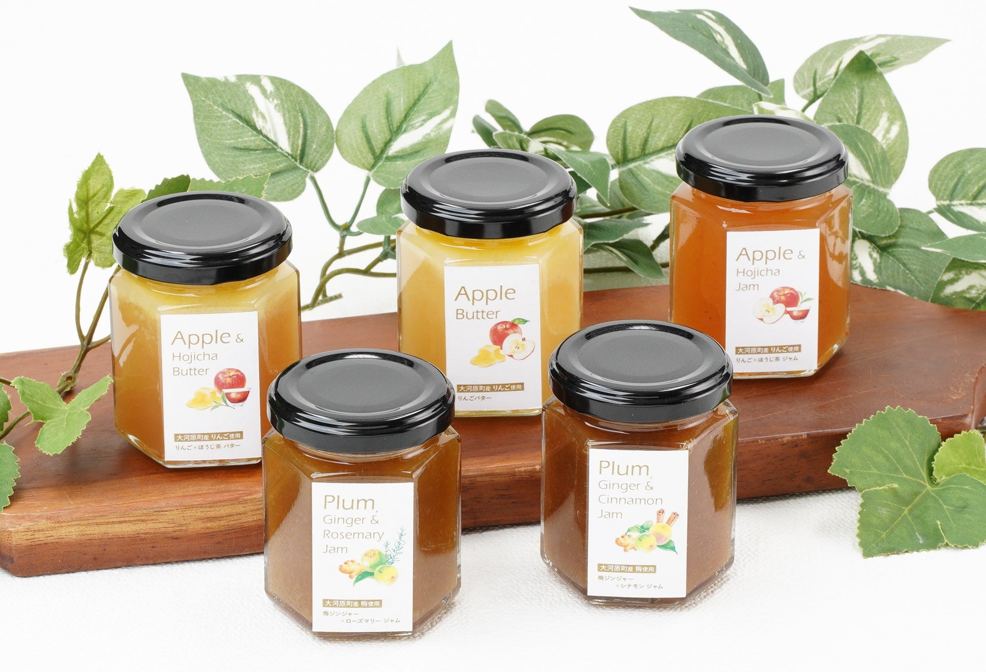 RINGOの“パイ”が主役に躍り出た商品が登場！ 729層のサクサク食感「焼きたてひとくちシュガーパイ」新登場